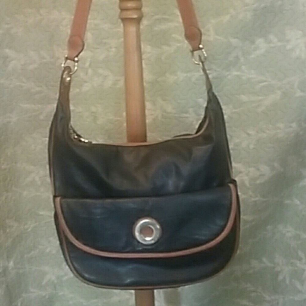 CAPIZIO quality leather purse.Navy blue brown trim